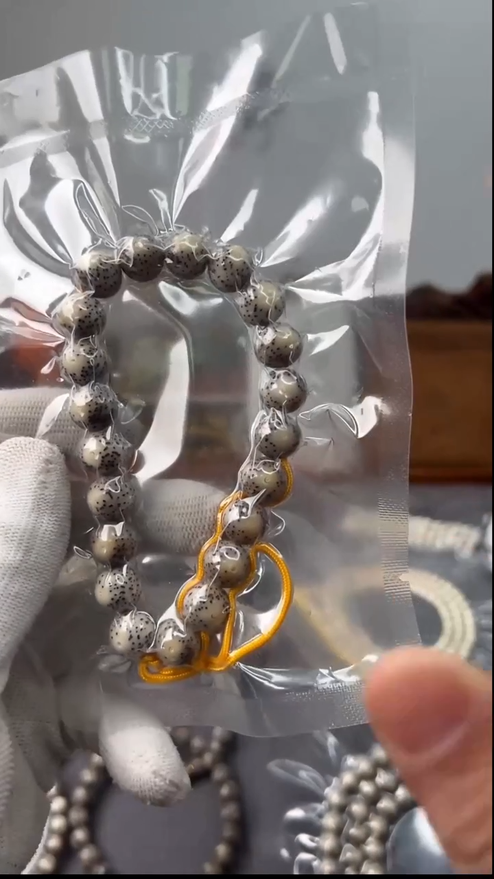 手串星月菩提海南原生态石玉料同枝果11*11手持黄金瞳大眼睛