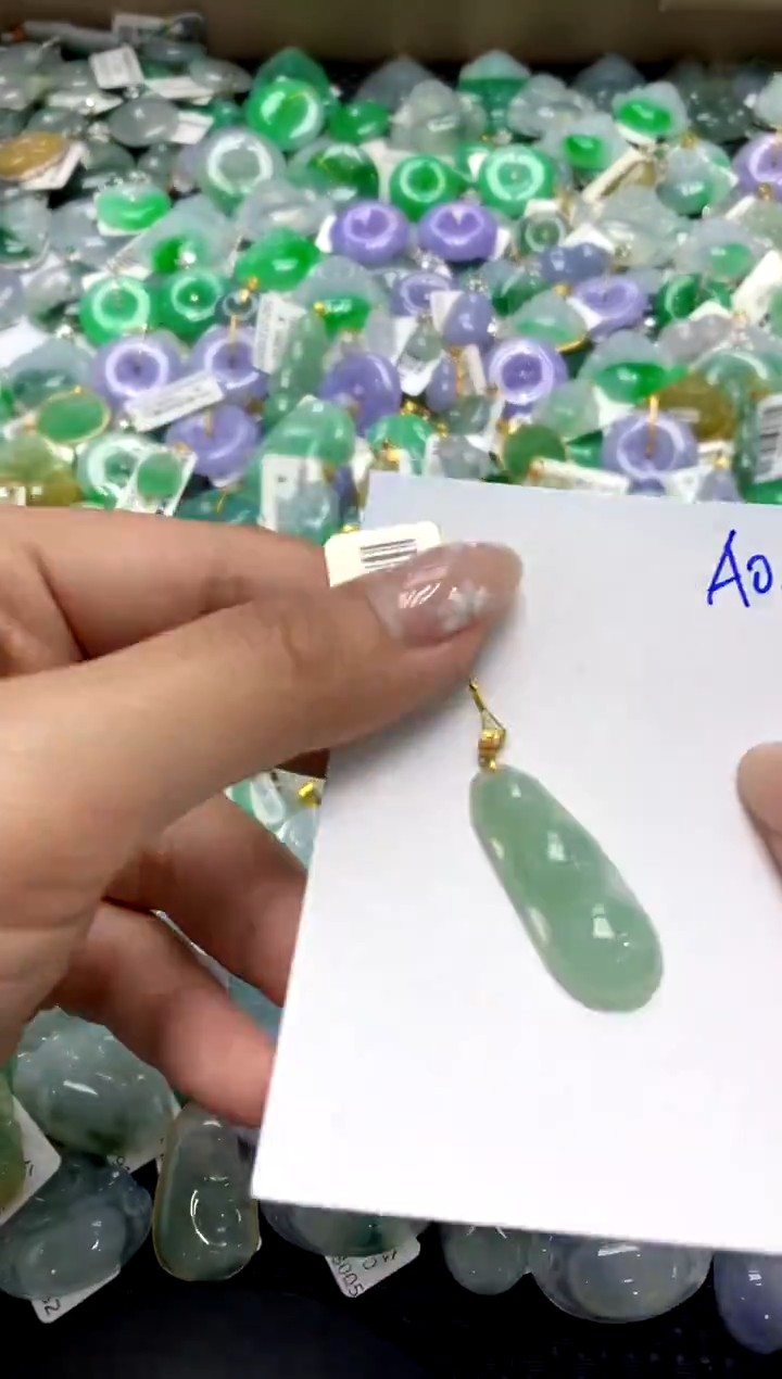 【闪购商品】翡翠颈饰18K金镶嵌1111111111111111