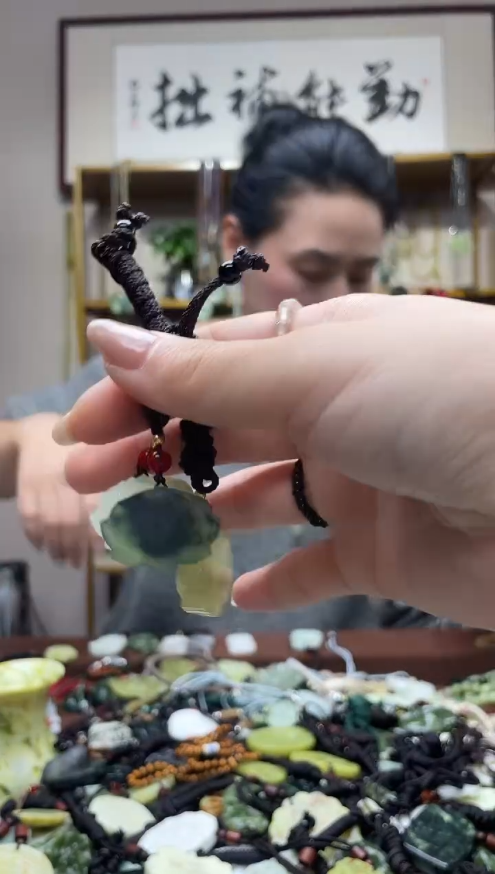 未镶嵌岫玉吊坠多样性发货拍一发一