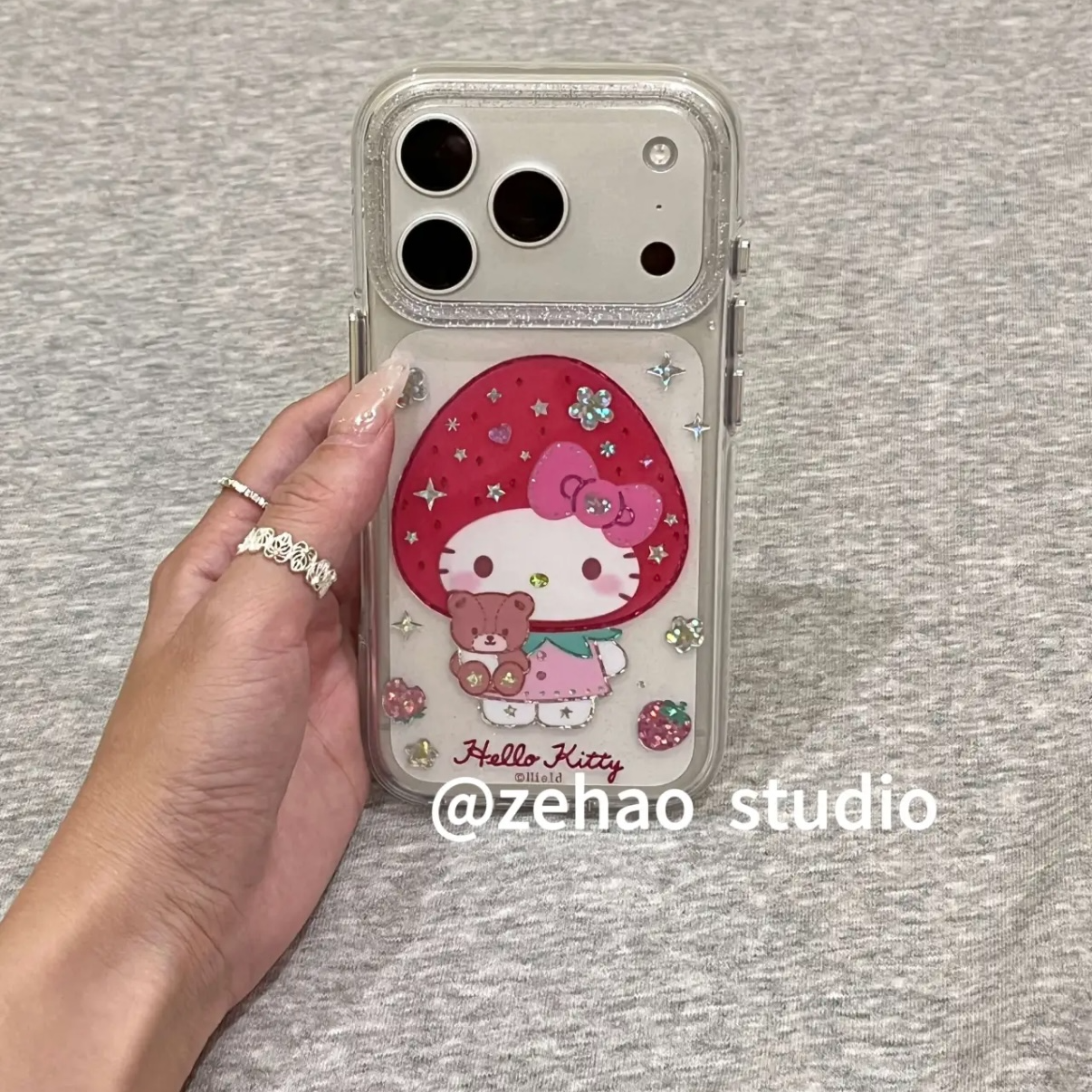可爱闪粉小熊草莓kt美乐蒂透明iMD双层手机壳适用iPhone17promax