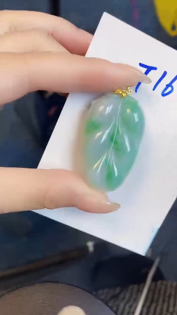 【闪购商品】翡翠颈饰18K金镶嵌00000000