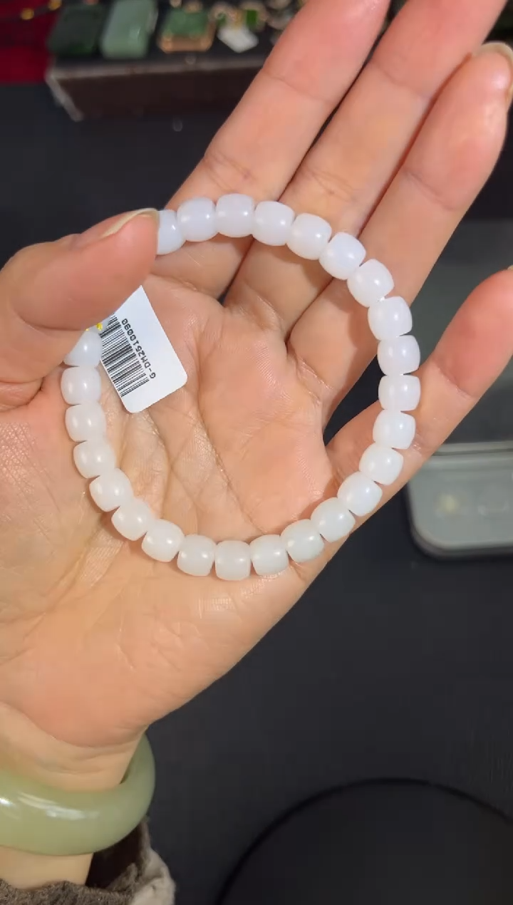 颈饰未镶嵌和田玉手串