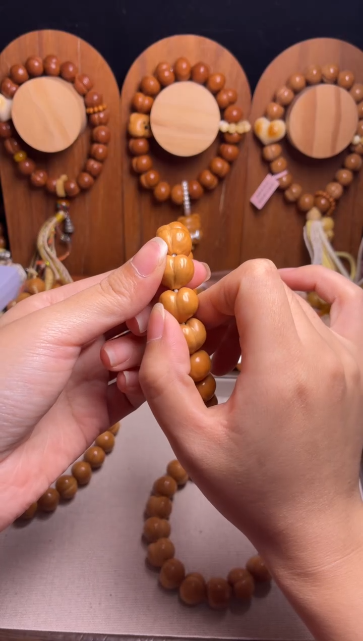 手串猴头核桃懒*兮全品聚宝盆屁桃熊黄跑环蝴蝶结全身熊吊坠新绿