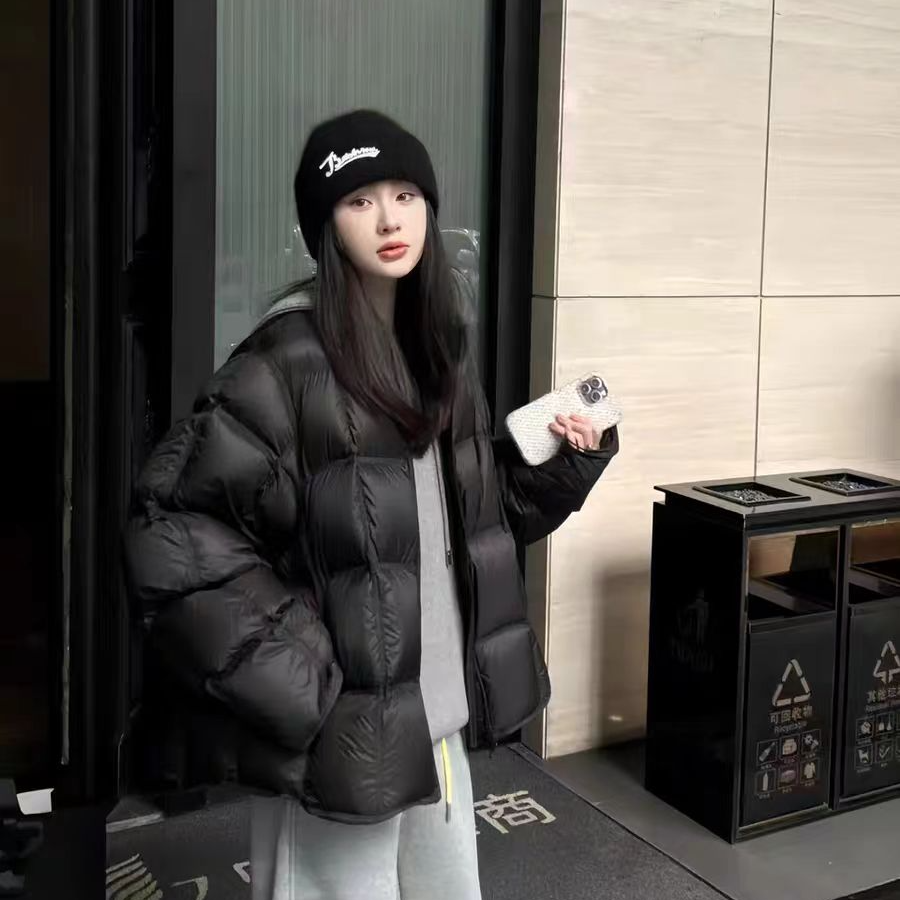 圆领冬装女款网红加厚棉衣款落肩袖常规保暖短款时尚休闲百搭女士