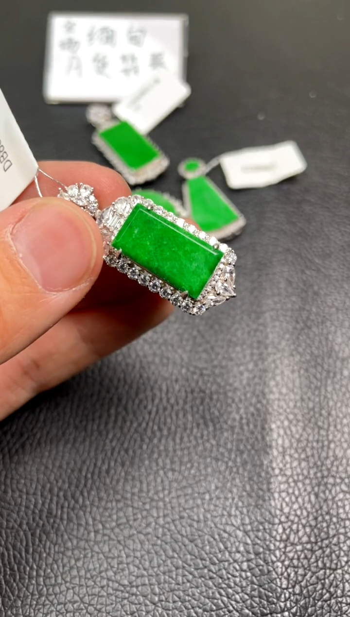 【闪购商品】翡翠吊坠(不含链)银S925镶嵌吊坠