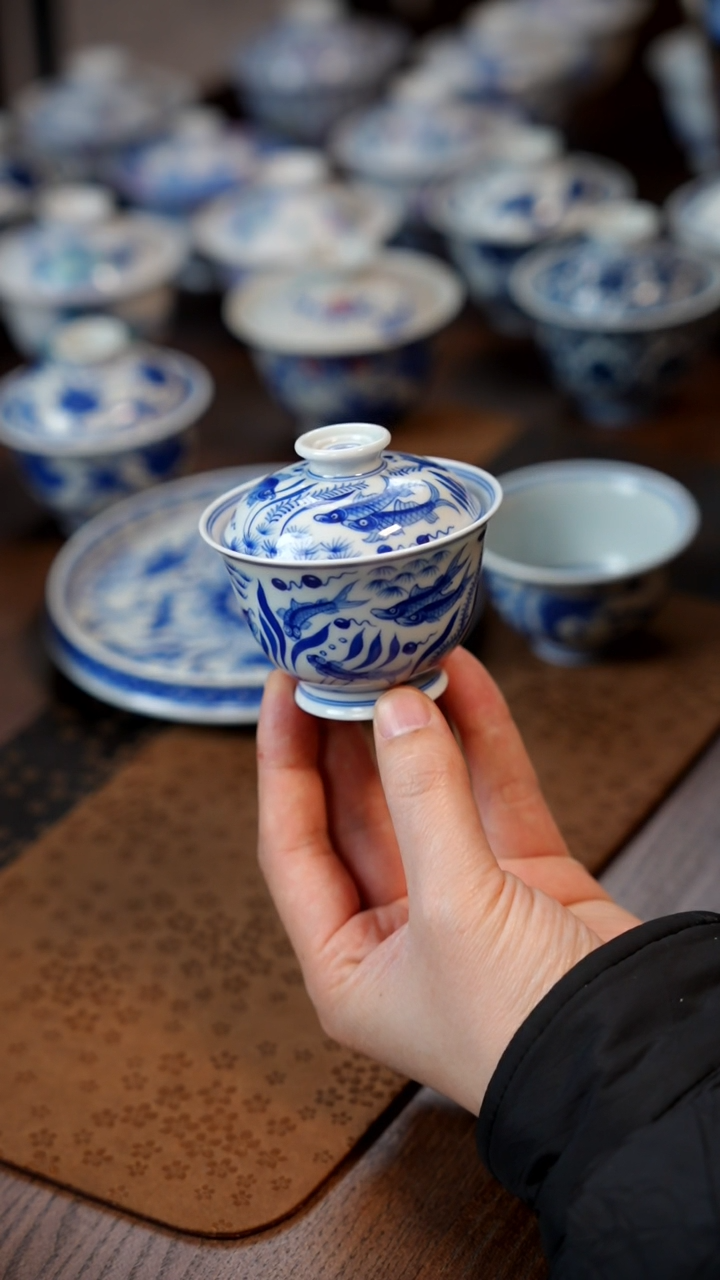 【闪购商品】群鱼盖碗11111111111