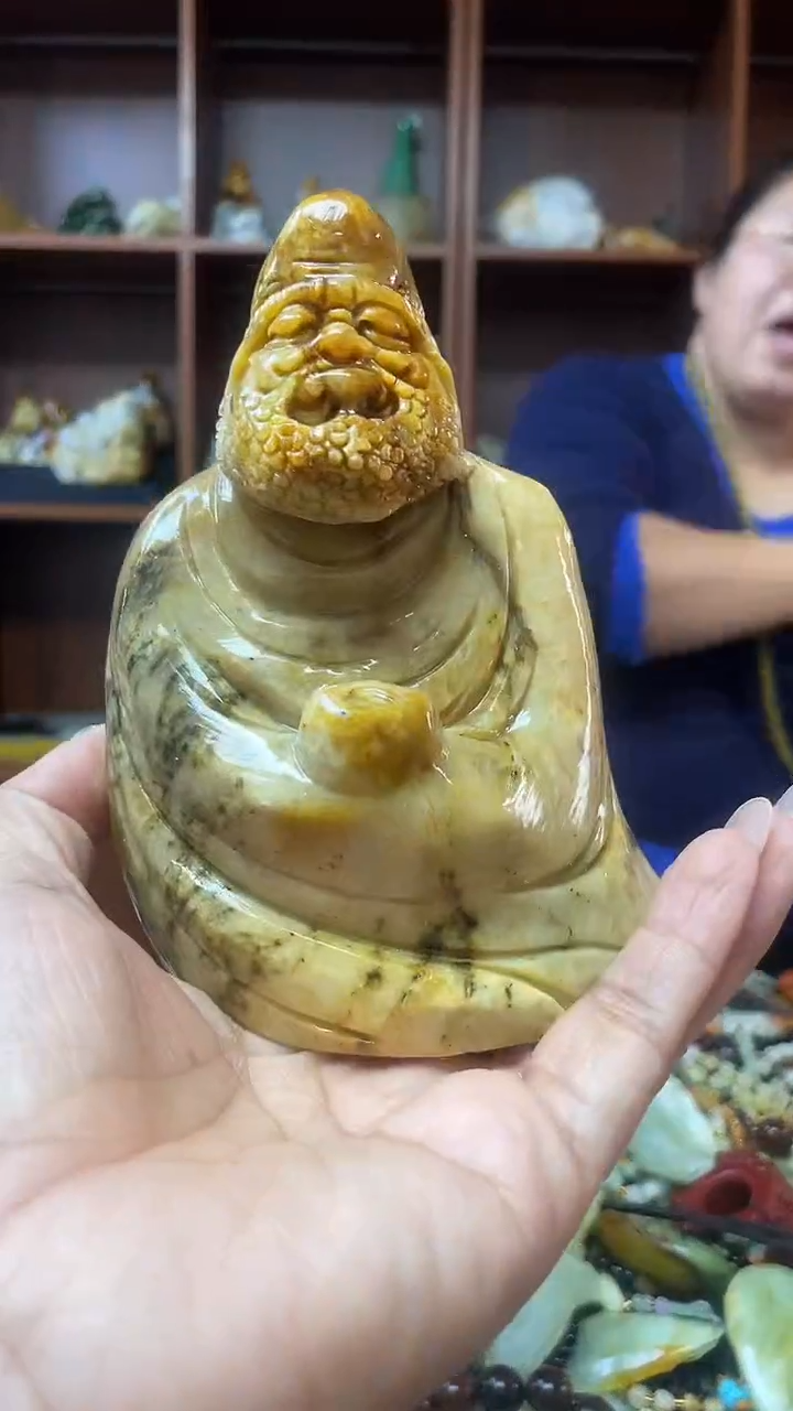 未镶嵌蛇纹石玉摆件   