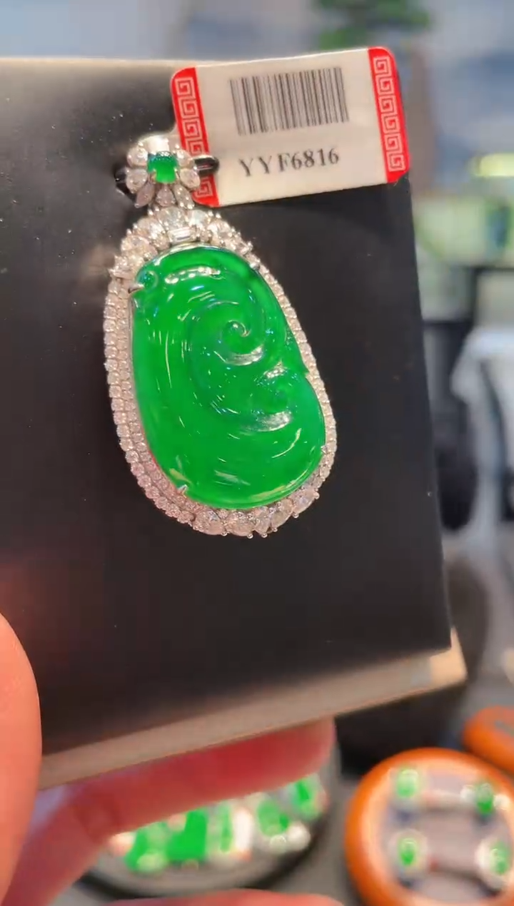 【闪购商品】翡翠颈饰18K金镶嵌A28天然A货翡翠