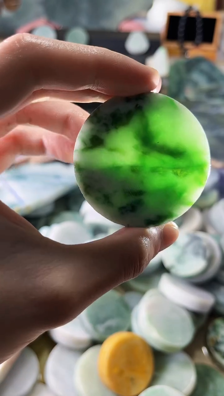 【闪购商品】翡翠颈饰未镶嵌A货吴平932