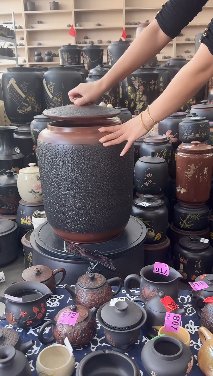 罐瑕疵茶缸高44cm黑色锤纹  015