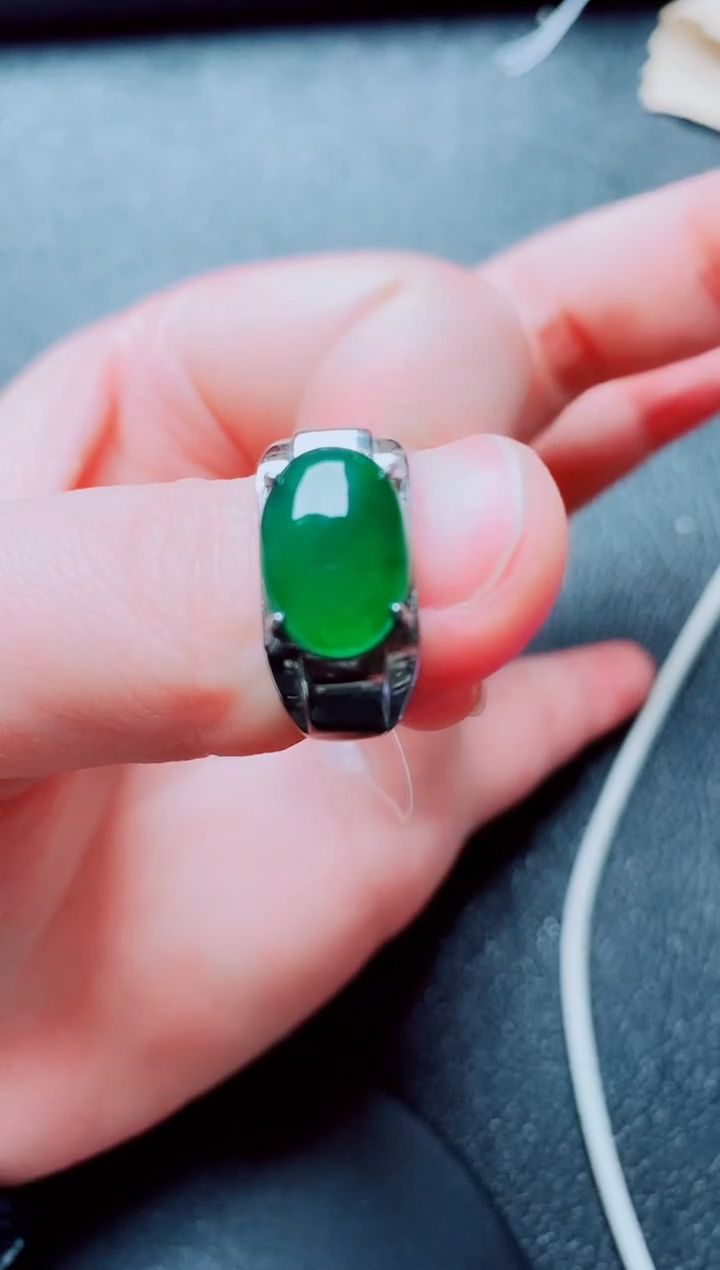 银S925镶嵌戒指翡翠1111