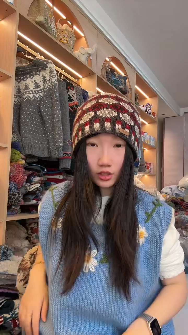 羊毛美利奴黑红色水母帽