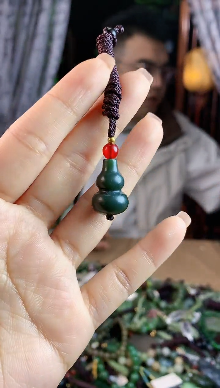 【闪购商品】和田玉挂件未镶嵌多样性发货拍一发一