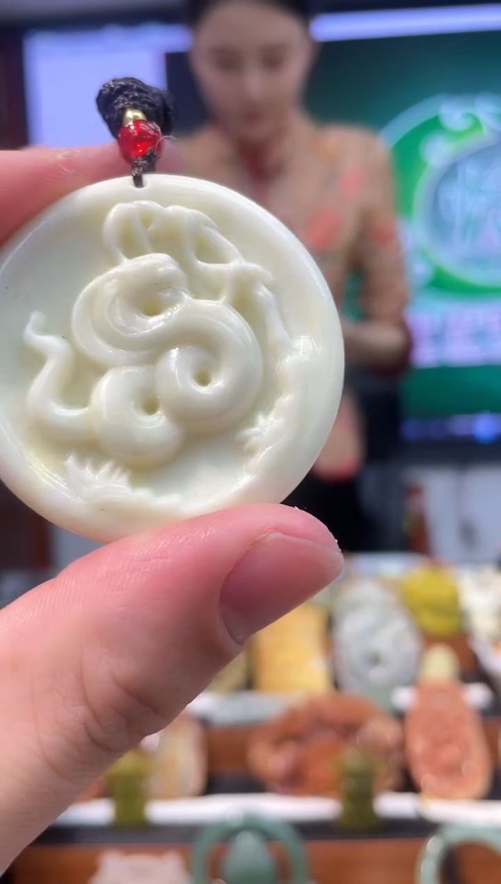 【闪购商品】岫玉吊坠未镶嵌·