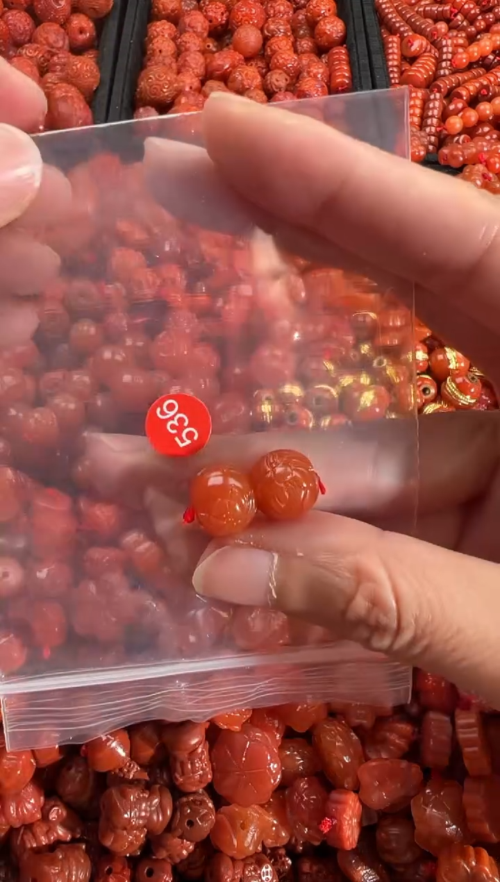 【闪购商品】南红玛瑙颈饰合金2