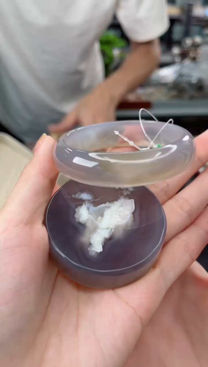 【闪购商品】石英质玉手镯未镶嵌54圈口（赠品镯心）3931107