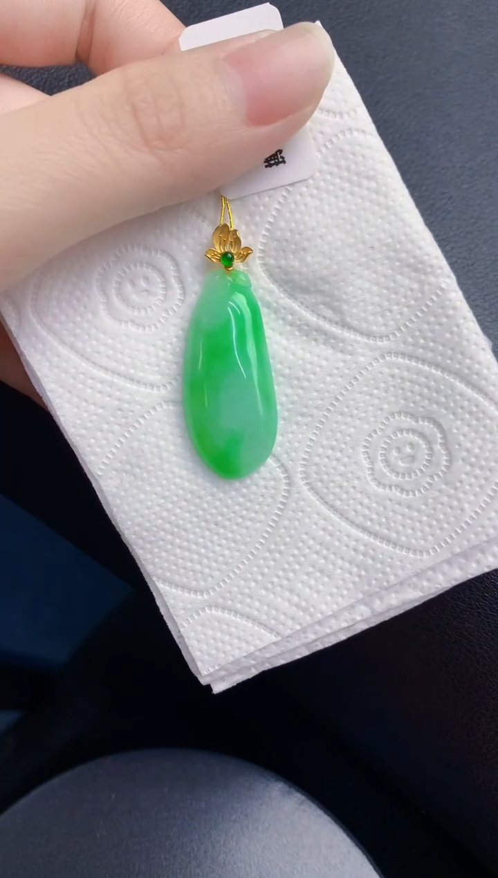 颈饰18K金镶嵌翡翠天然翡翠缅甸A货