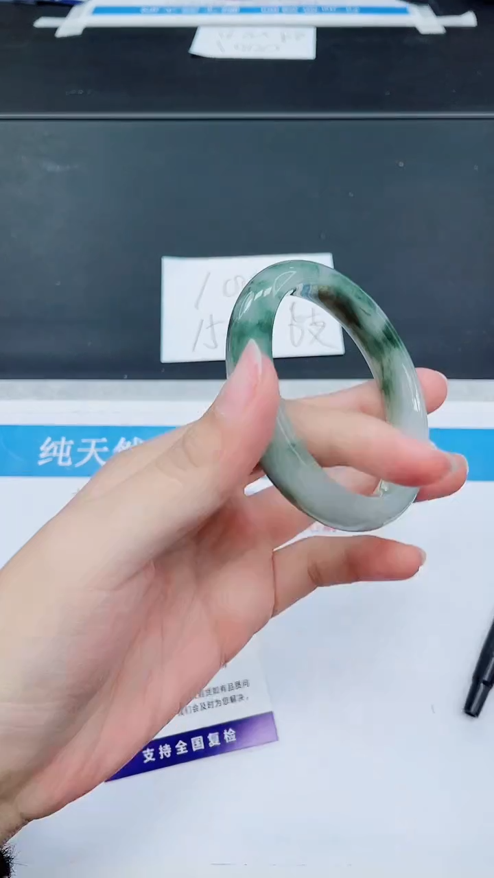 未镶嵌手镯石英质玉A46-61.5