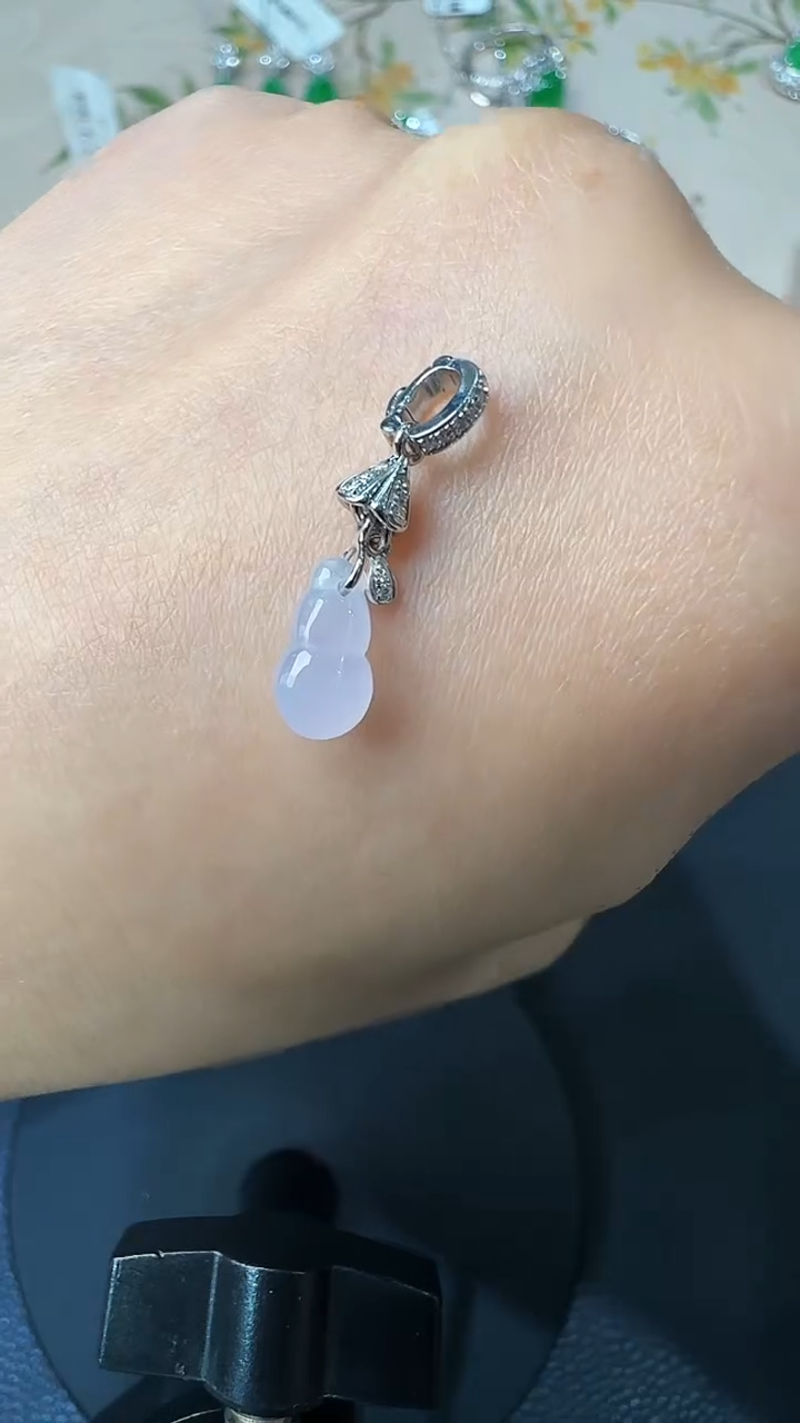 【闪购商品】翡翠吊坠(不含链)18K金镶嵌4