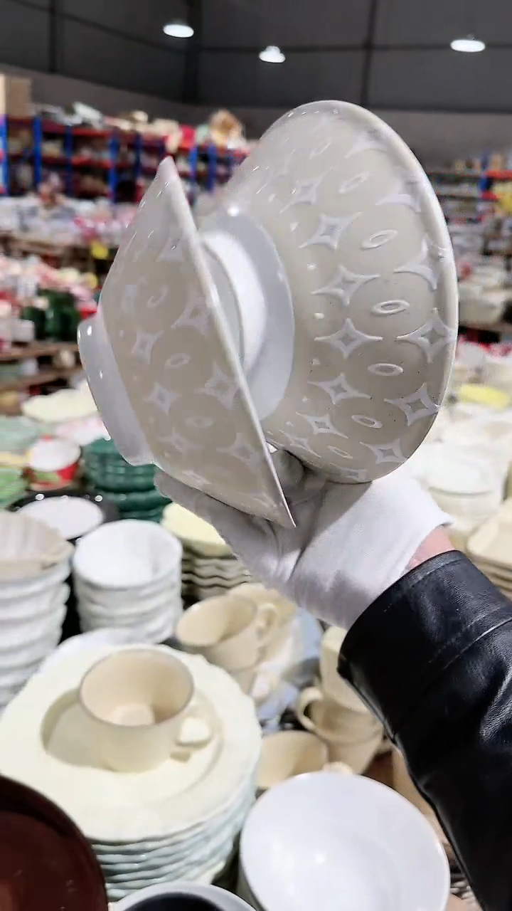 【闪购商品】瓷片2个斗笠面碗 微瑕凑满20元包邮