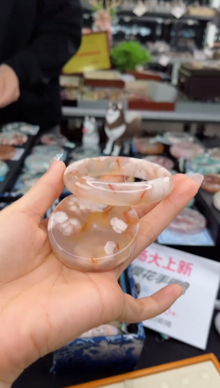 【闪购商品】石英质玉手镯未镶嵌54圈口（赠品镯心）1685129