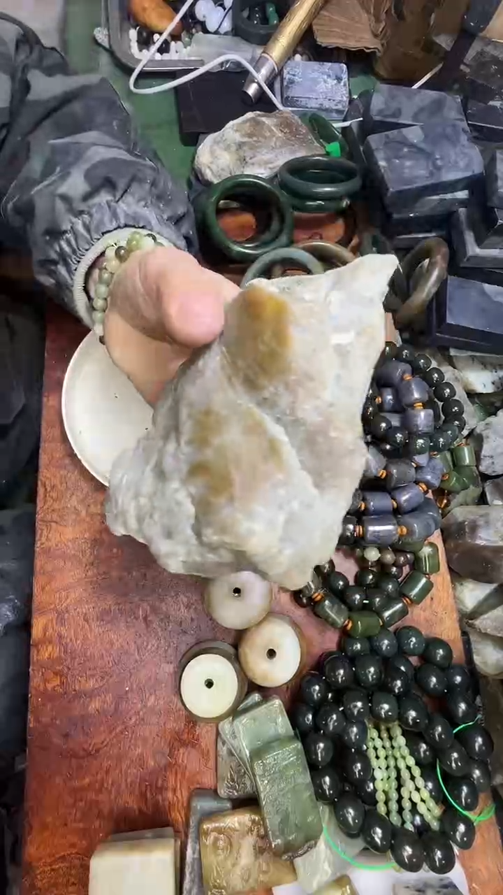 未镶嵌和田玉珠宝半成品1