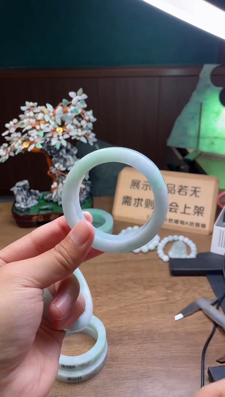 【闪购商品】定制翡翠手镯未镶嵌定制 
