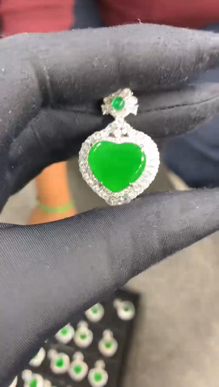 【闪购商品】定制翡翠未镶嵌48定制翡翠-多样性发货（发其一）