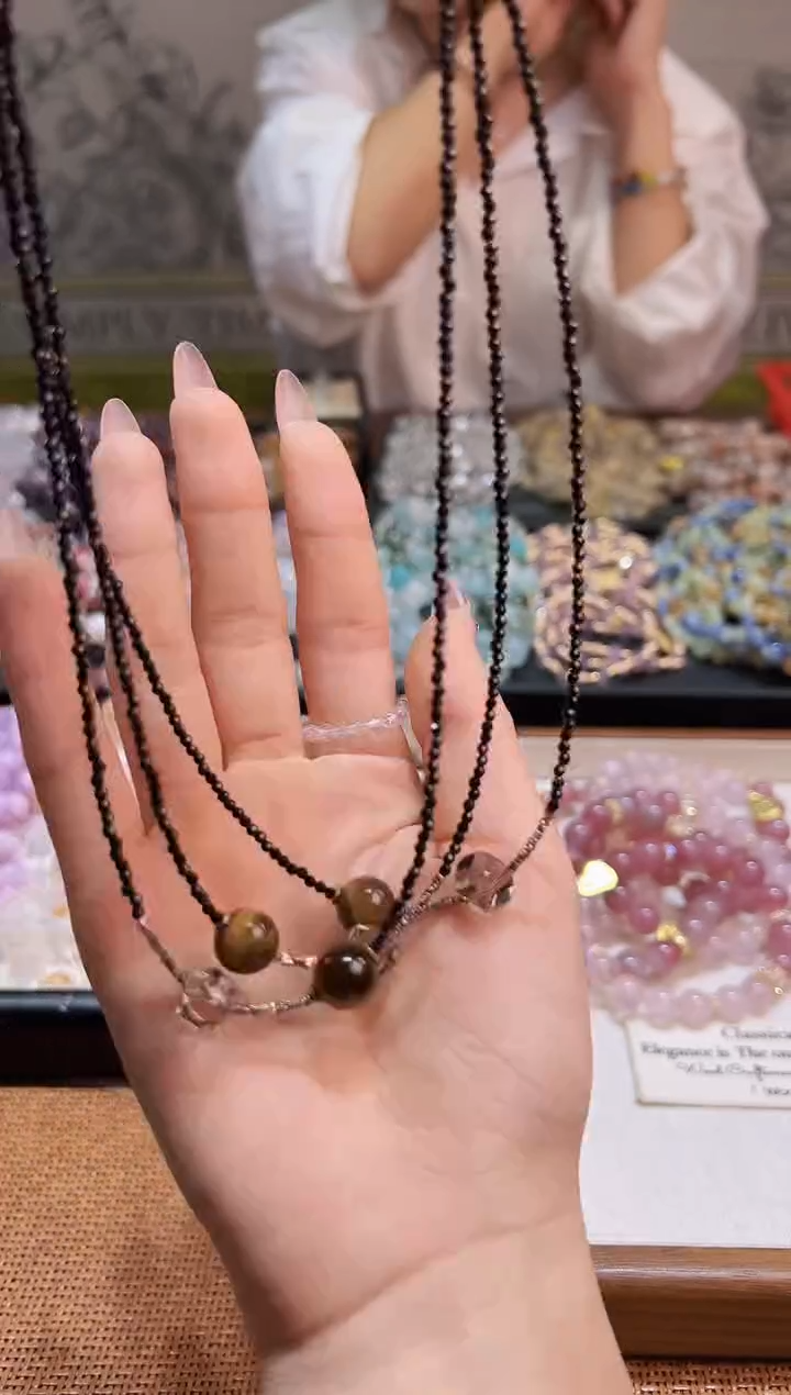 水晶手链未镶嵌虎眼石项链