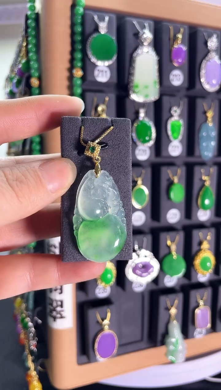 【闪购商品】翡翠耳饰银S925镶嵌244...