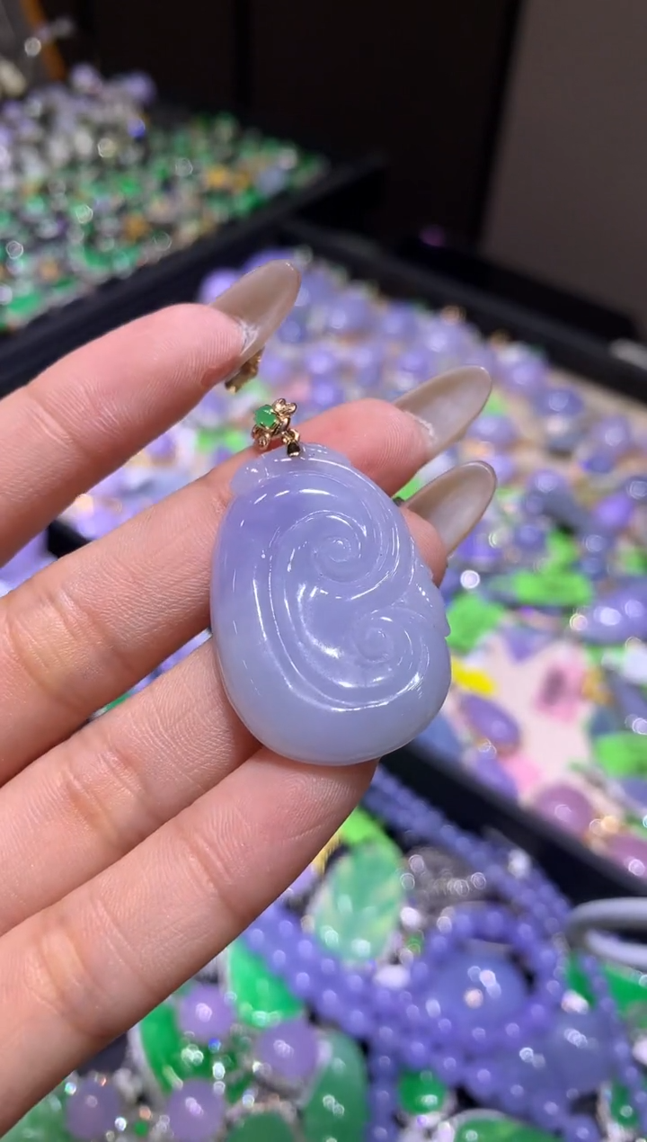 【闪购商品】翡翠吊坠(不含链)18K金镶嵌如意