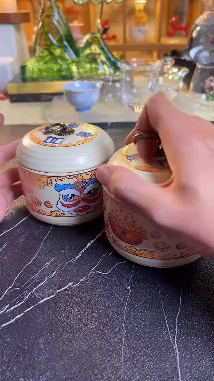 醒狮陶瓷茶叶罐一组