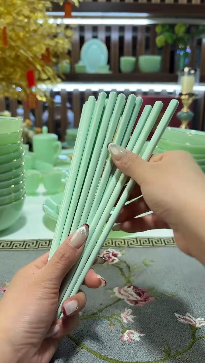 玉瓷筷子十双餐具