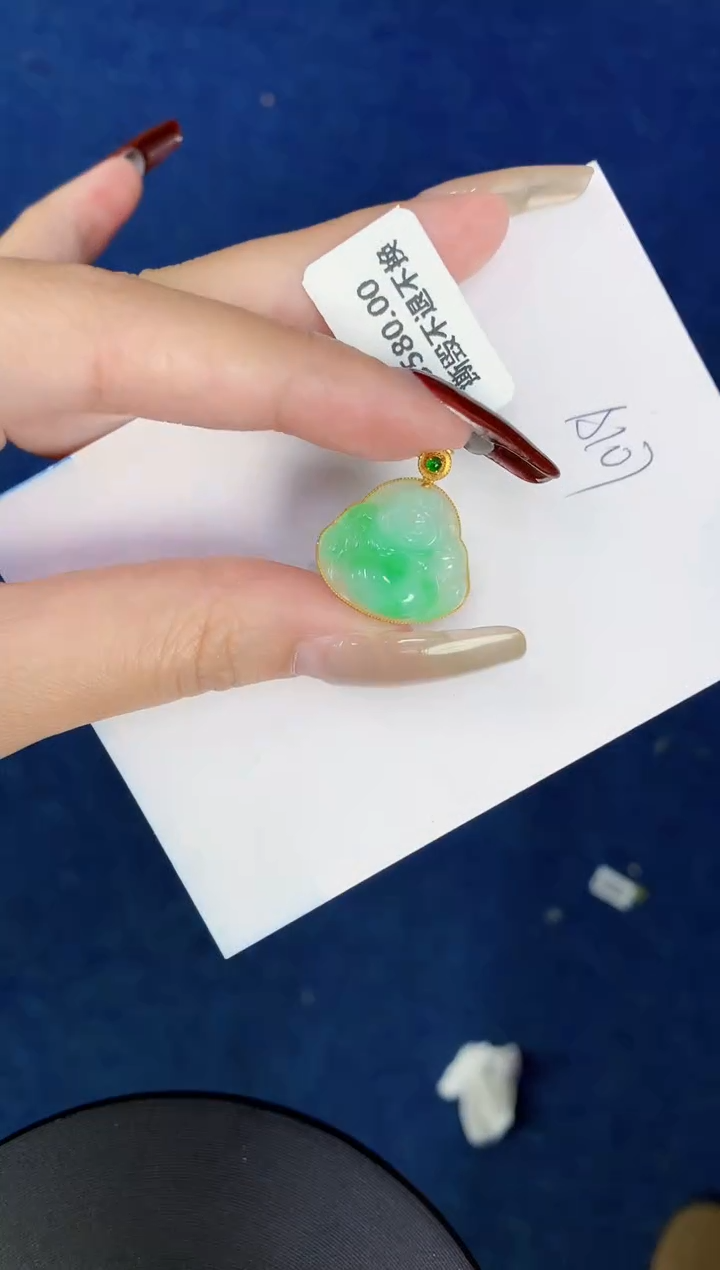 【闪购商品】翡翠颈饰18K金镶嵌0000000000