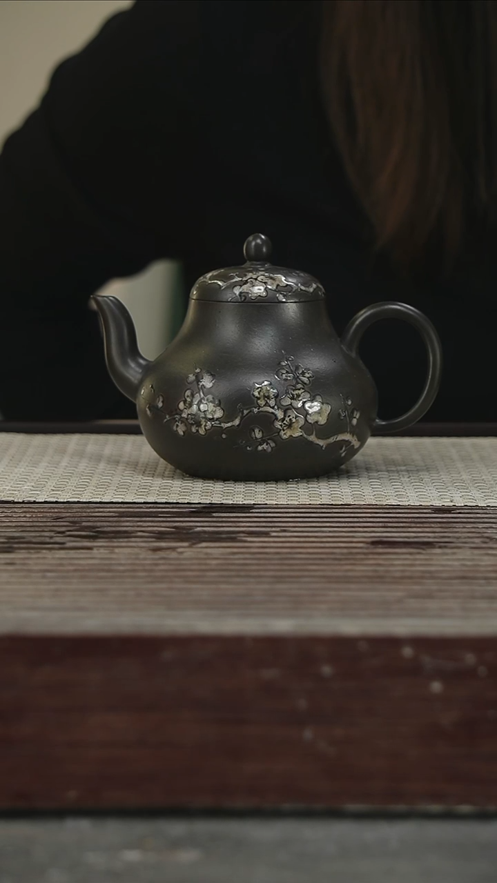 茶壶紫砂74号300CC