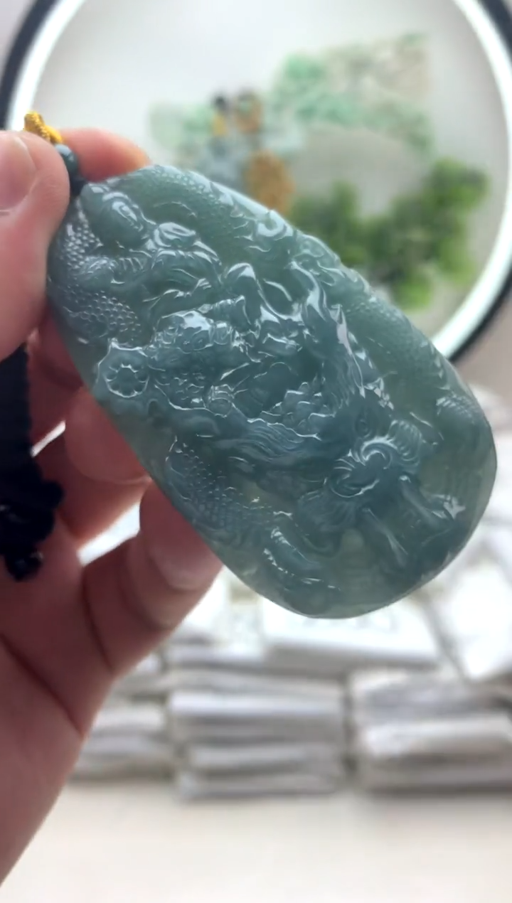 颈饰未镶嵌翡翠文殊