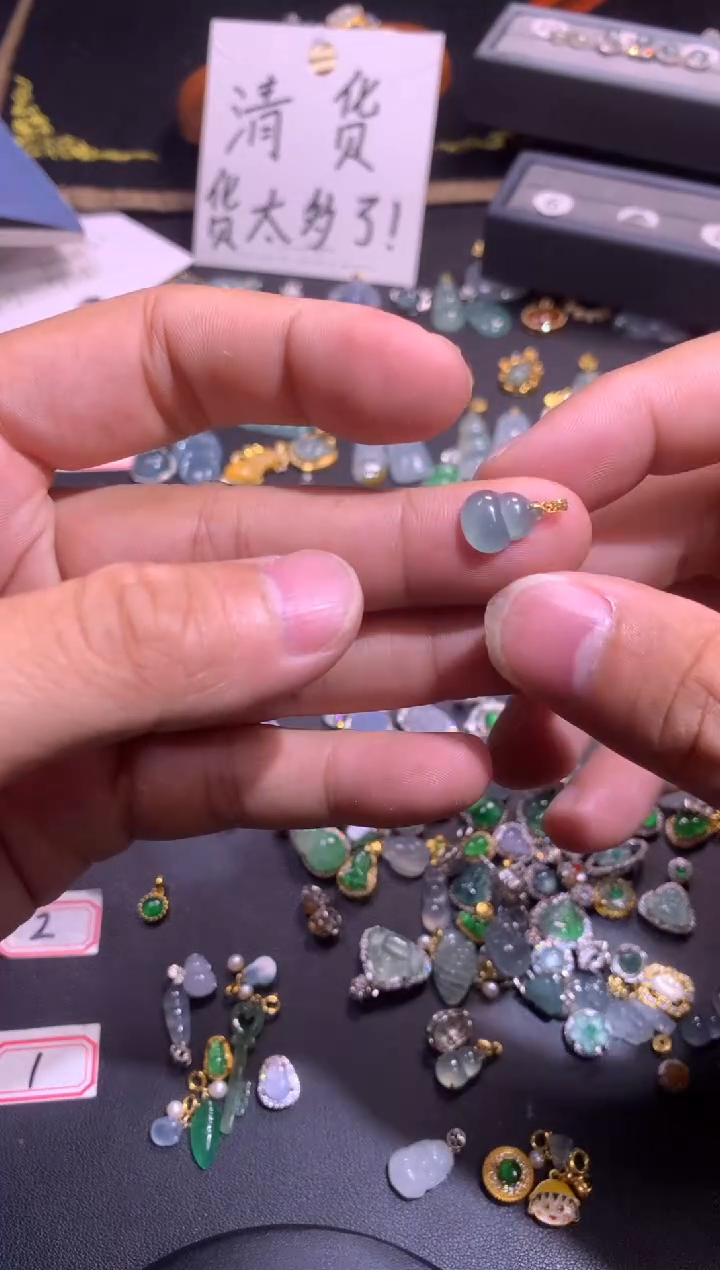 翡翠18K金镶嵌吊坠(不含链)11111