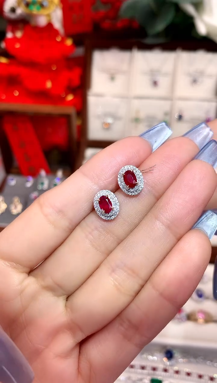 【闪购商品】红宝石耳饰18K金镶嵌0.85ct/天然宝石/七天无理由