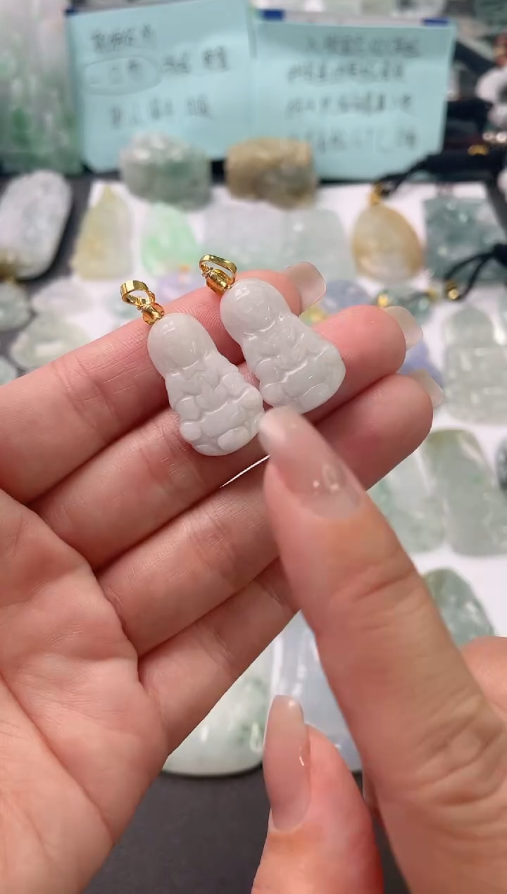 吊坠(不含链)未镶嵌翡翠多样性发其一