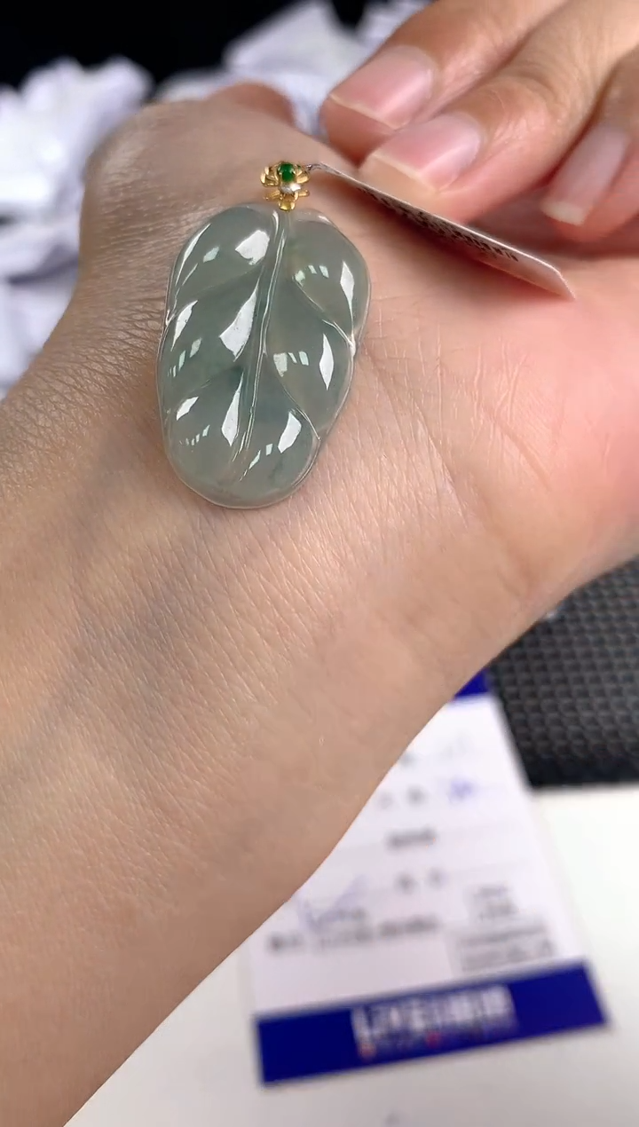 【闪购商品】翡翠颈饰18K金镶嵌47