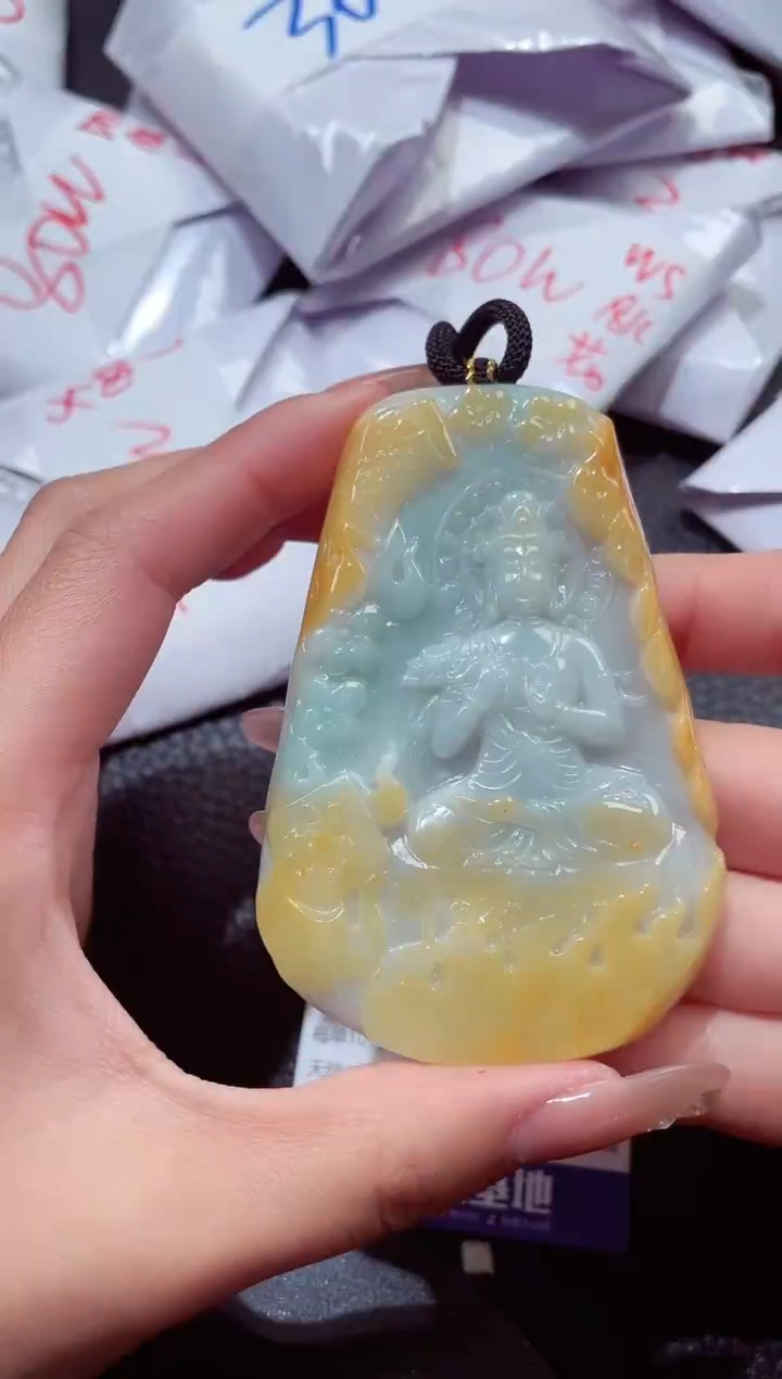 颈饰未镶嵌翡翠500