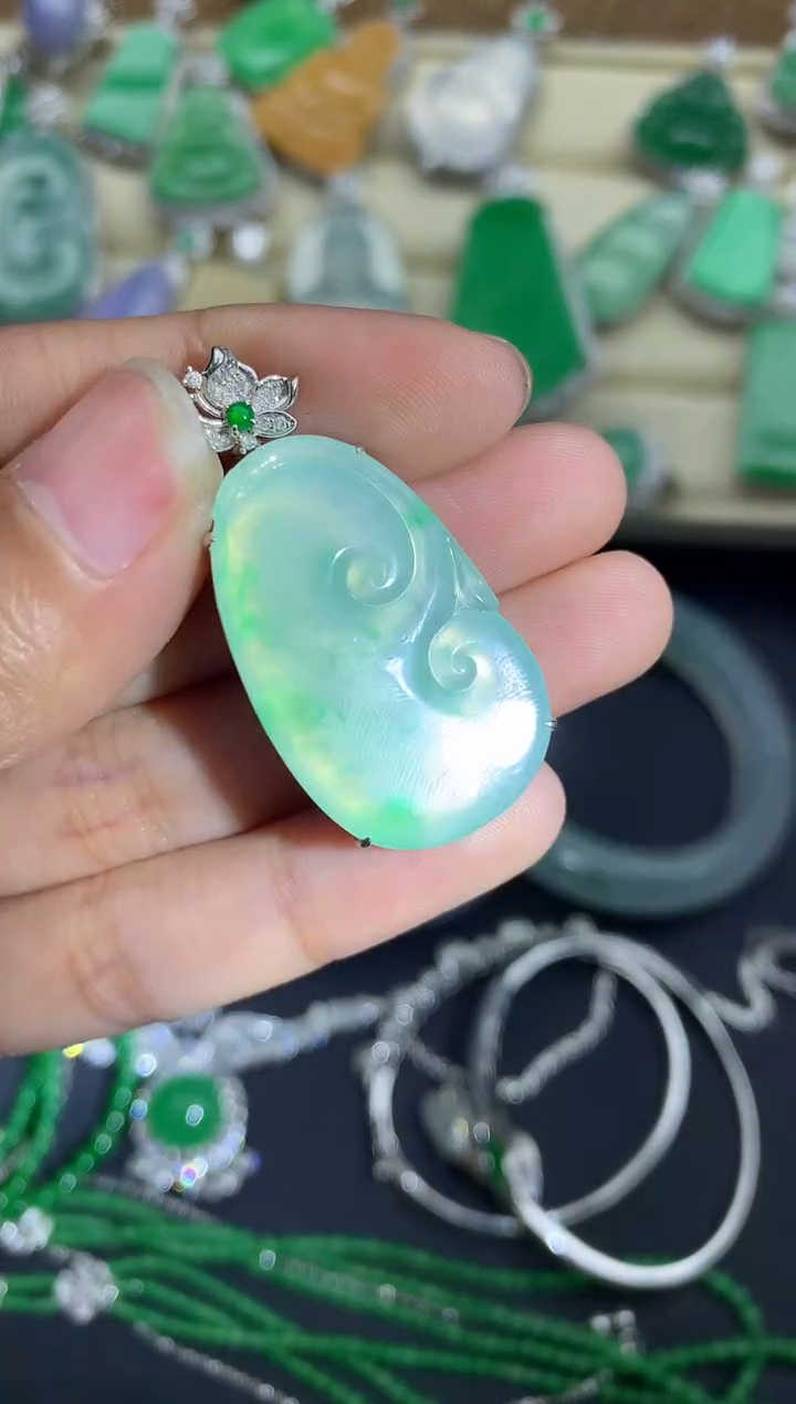 【闪购商品】翡翠颈饰18K金镶嵌548-中国好珍宝