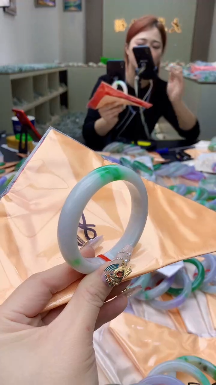 【闪购商品】翡翠手镯未镶嵌0951285313