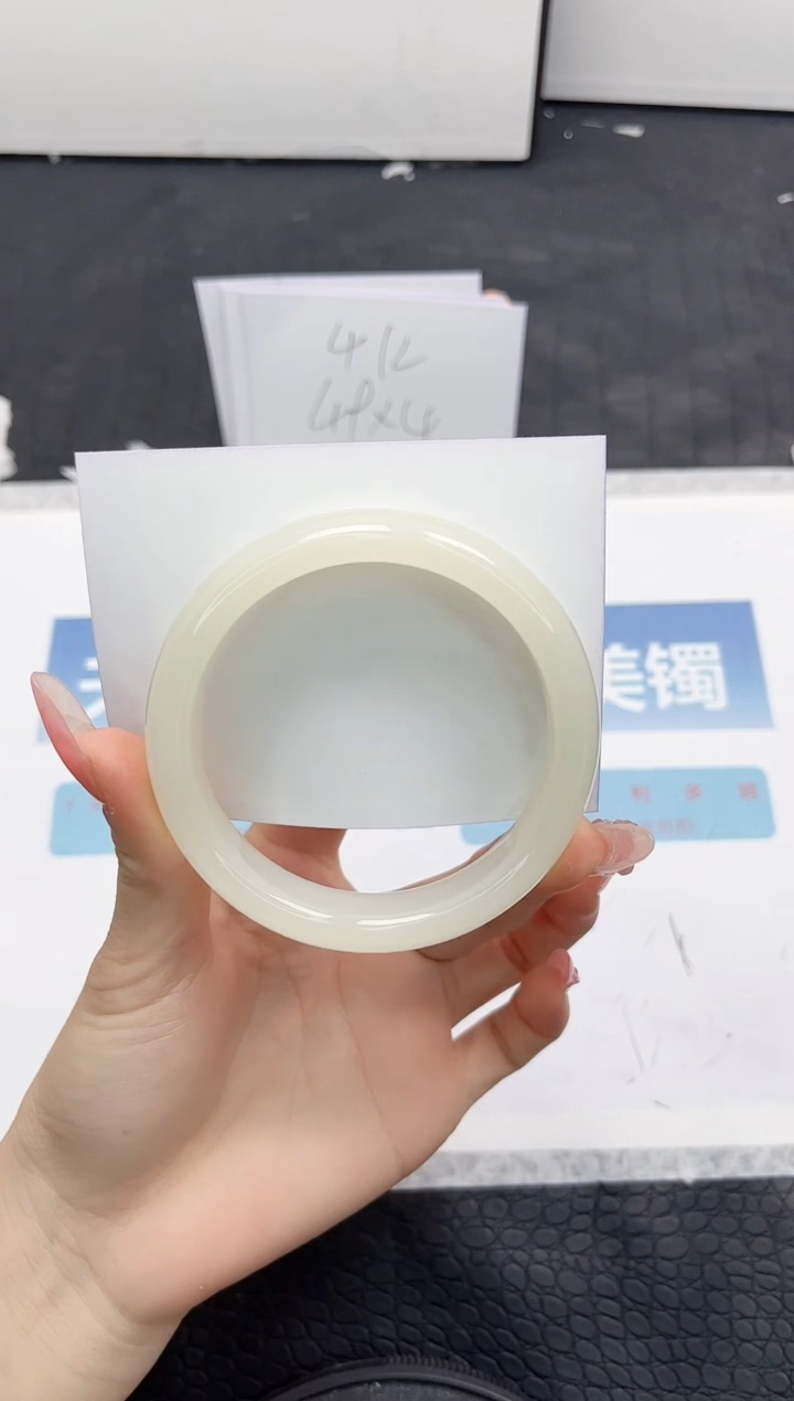 【闪购商品】石英质玉手镯未镶嵌165-58.1