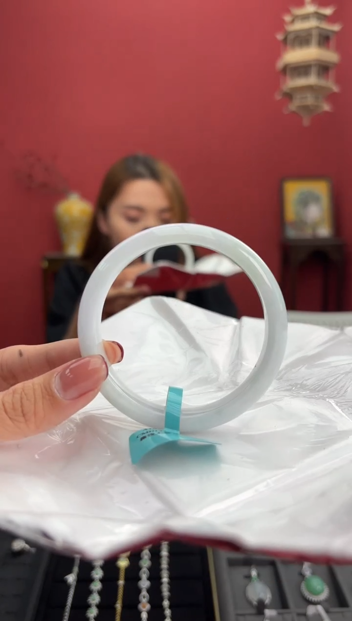 【闪购商品】翡翠手镯未镶嵌16手镯