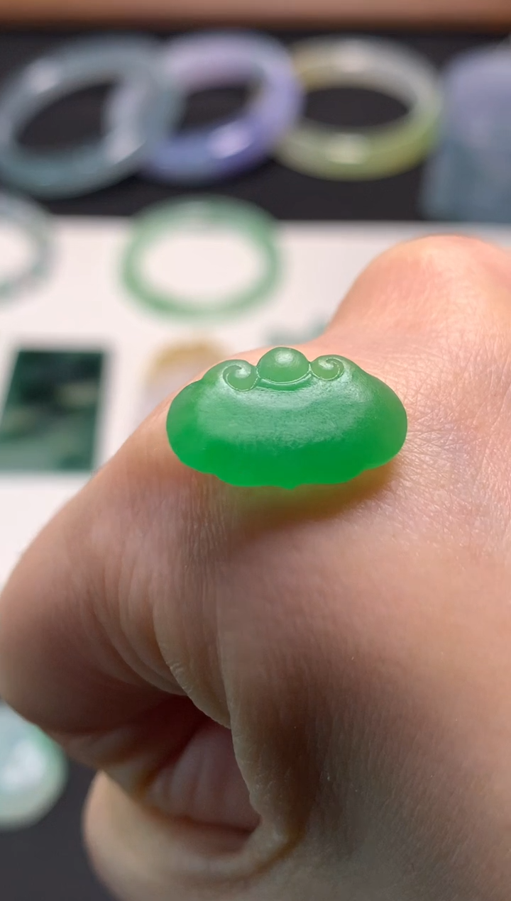 未镶嵌定制翡翠10.6*16.5*3.2