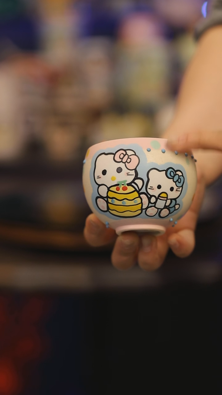 【闪购商品】摆件景德镇釉下彩绘设计师款式陶瓷