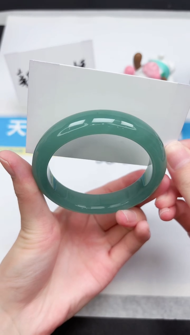 石英质玉手镯未镶嵌133-64