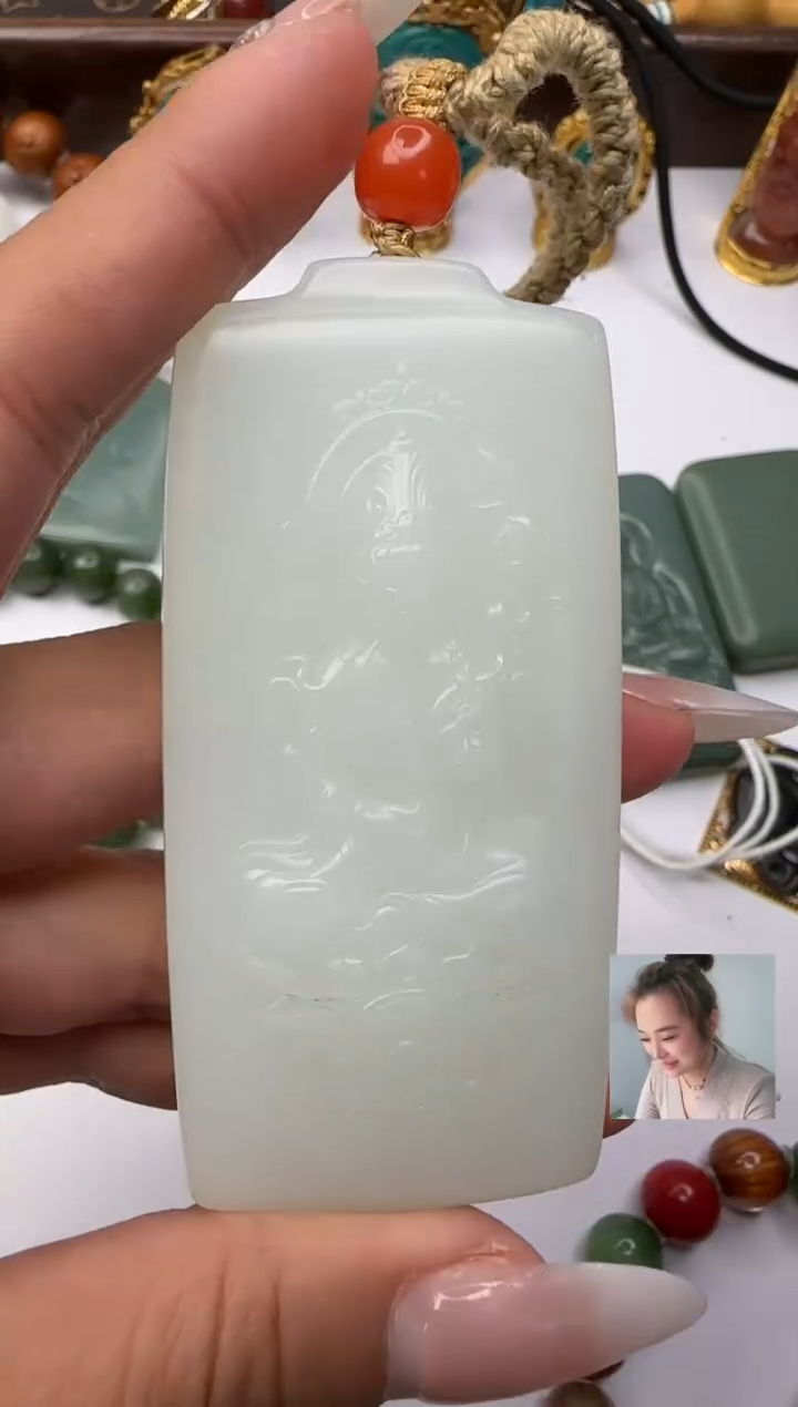 【闪购商品】和田玉吊坠(赠链)未镶嵌和田玉吊坠