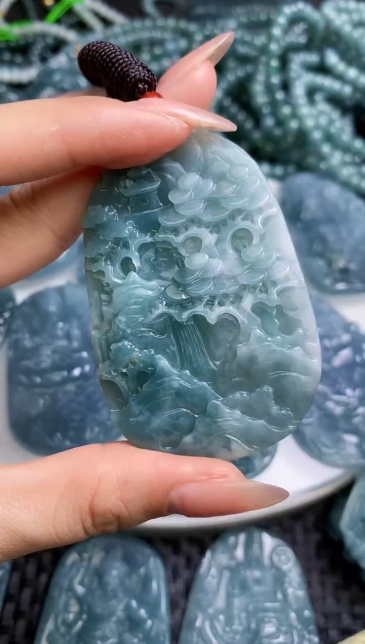 【闪购商品】翡翠颈饰未镶嵌